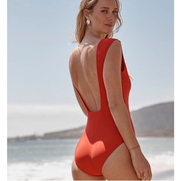 EUC Summersalt Ruched Backflip Lava Red One Piece Swimsuit Size 12 - Picture 2 of 6